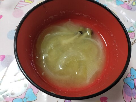 玉ねぎとしめじのお味噌汁♪。.:＊・゜♪